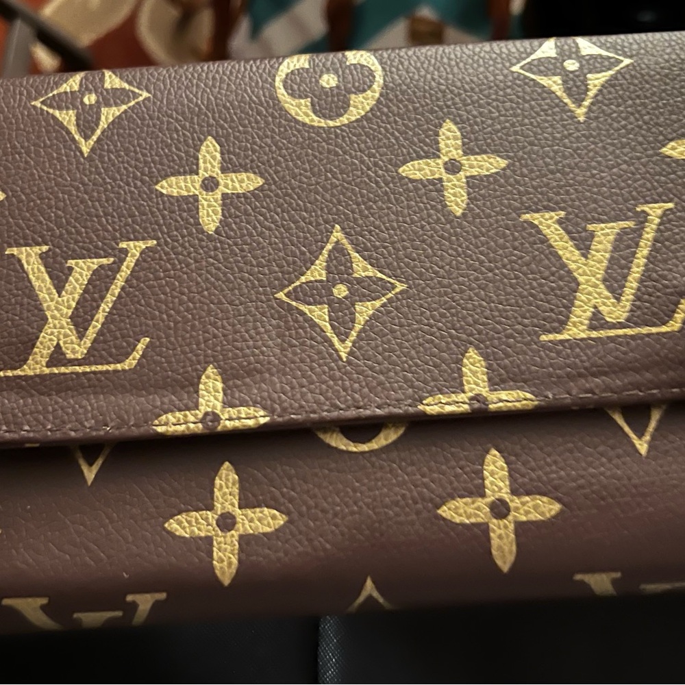 Louis Vuitton Brown and Gold Brush Set - Picture 3 of 8